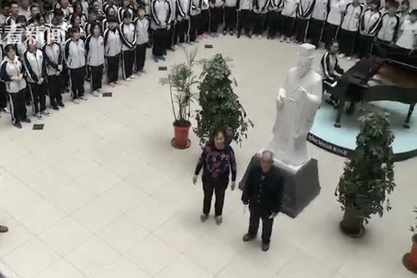 折枝by困倚危樓小說