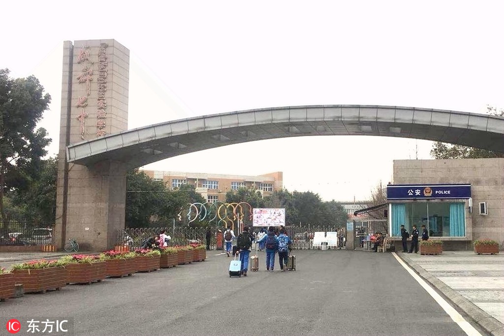 于青by花卷TXT講的什么故事