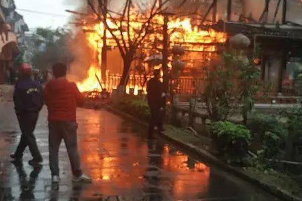 hp與你并肩無彈窗