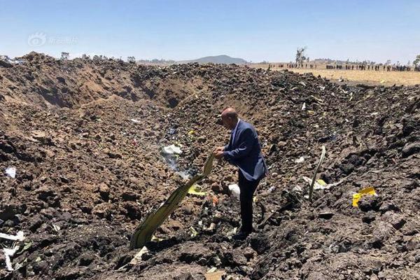 饞她by廢紙三千趣閣