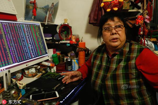 穿越到pop文里當丫鬟的小說推薦