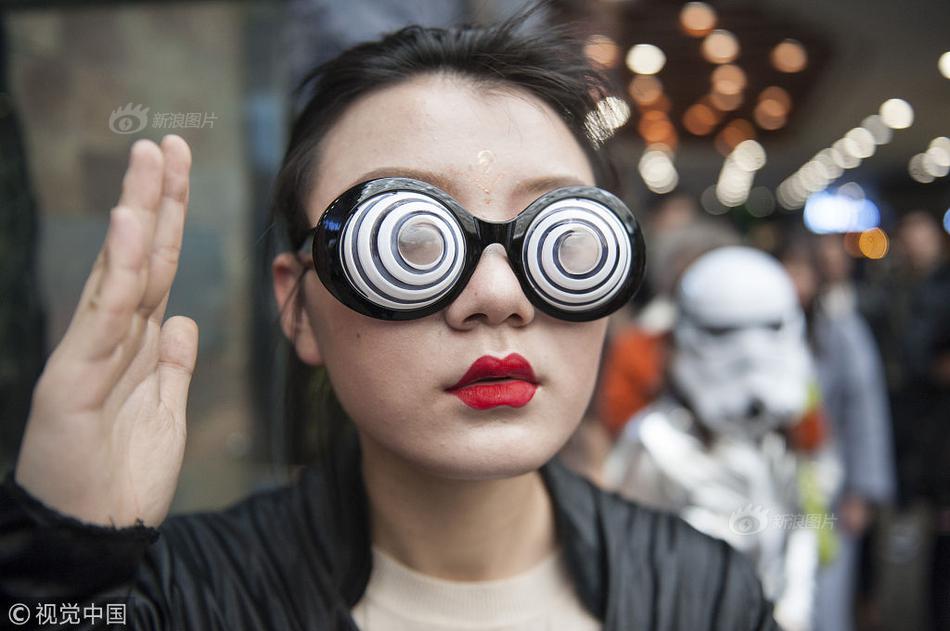 高冷學(xué)霸校園劇阿笑免費閱讀