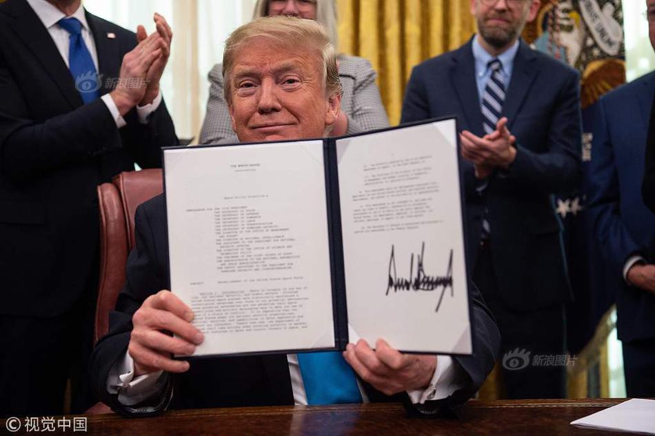 單性男男筆趣閣txt骨科