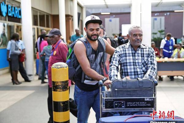 穿成男主白月光by花柒酒最新