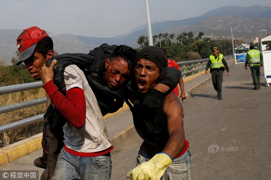 尿在肚子里用木塞堵住憋尿不出來小